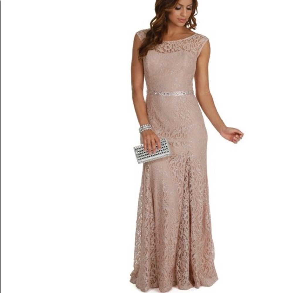 Size 3! light pink/mauve prom dress🕊